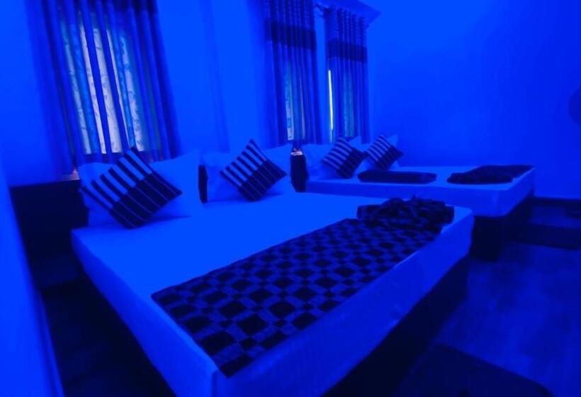 ファミリールーム, Aloft Grand Hotel Ella