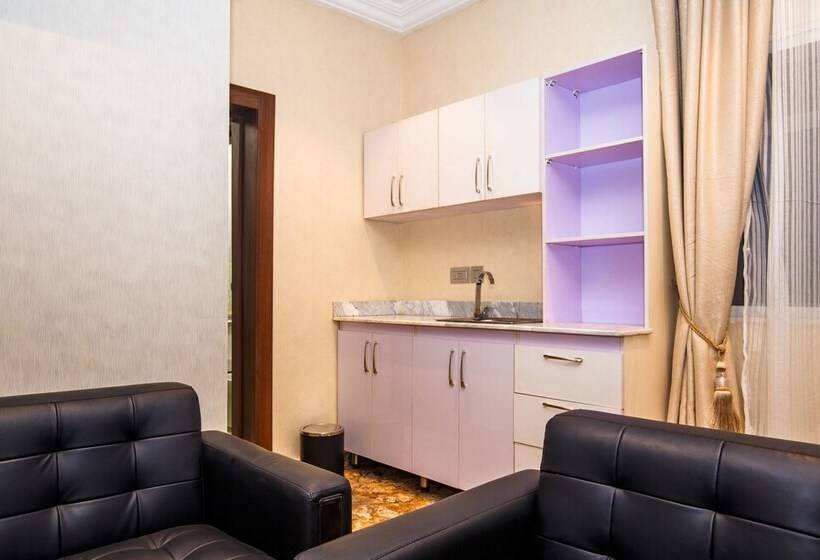 سوییت لوکس, Joygate Hotel & Suites