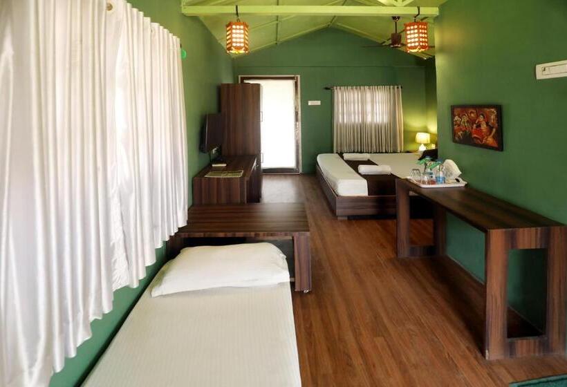 سوییت, Pali Village Resort