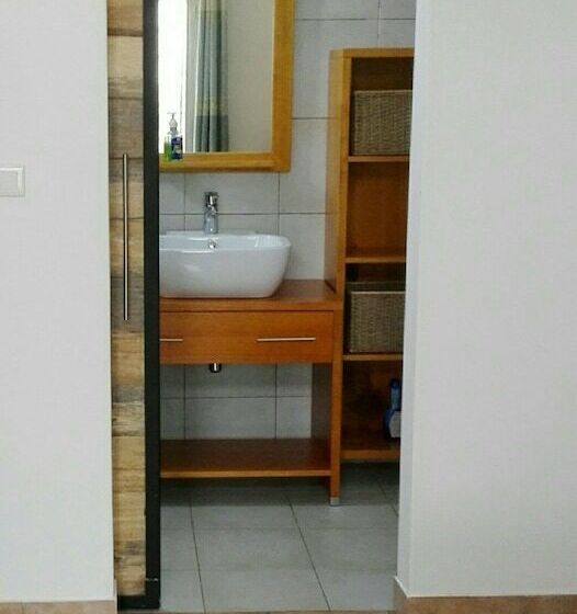 اتاق استاندارد, Urban Lodge