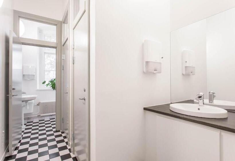 スタンダードトリプルルーム, Kronohäktet