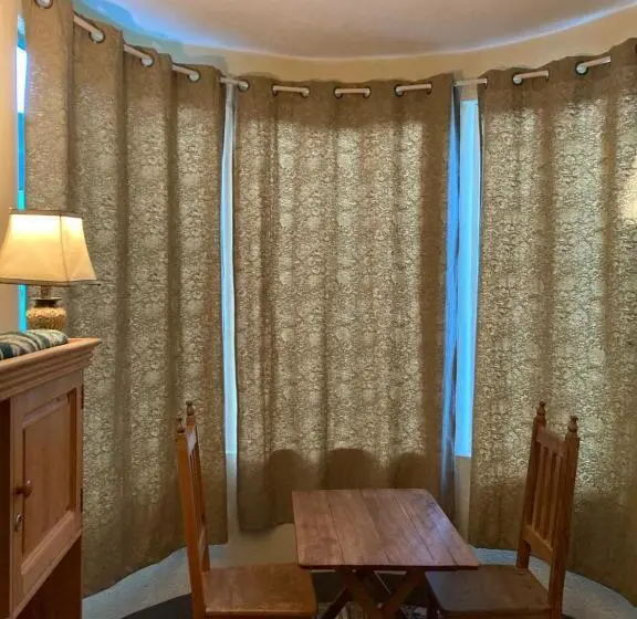 اتاق استاندارد, Mandala’s Hostal