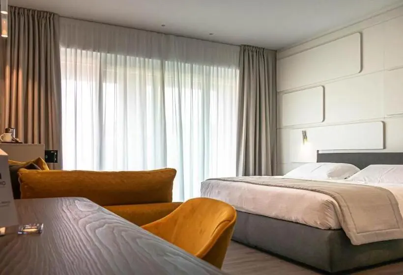 Deluxe Kolmen Hengen Huone, Solho