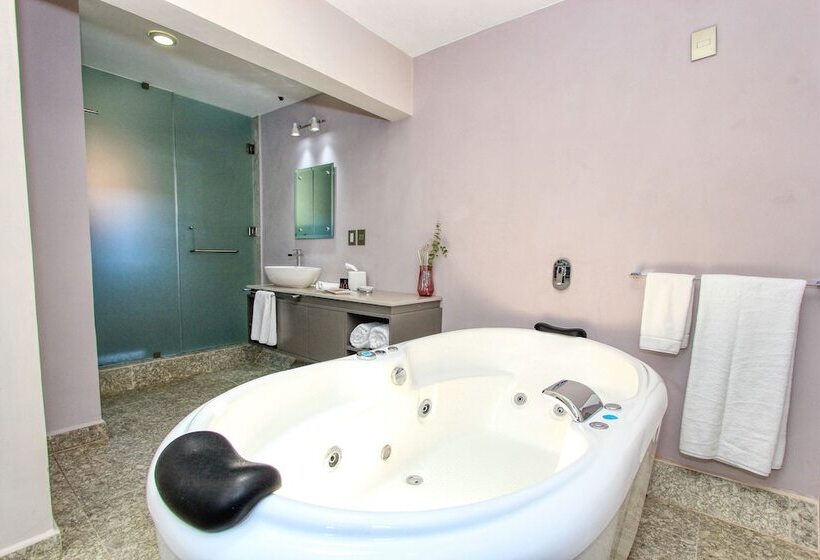 سوییت جونیور, Casa Florencia Hotel Boutique