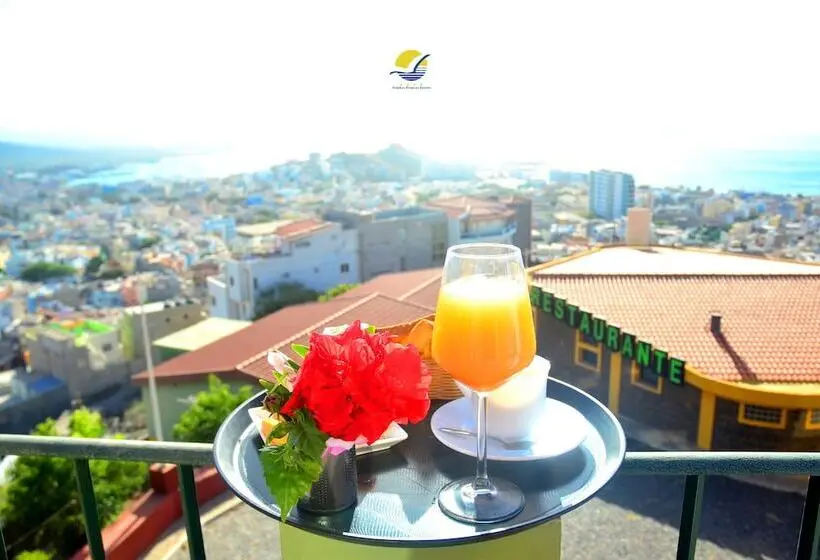 اتاق خانوادگی, Pombas Brancas Resort