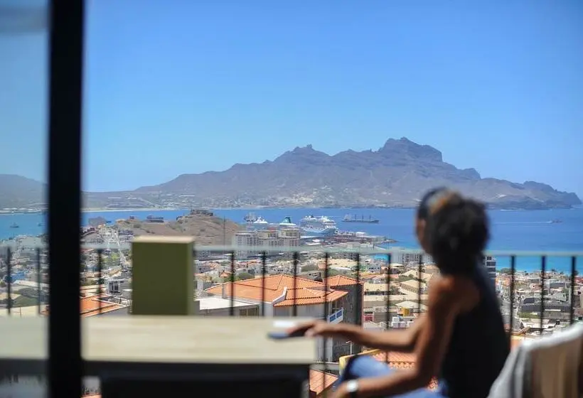اتاق خانوادگی, Pombas Brancas Resort