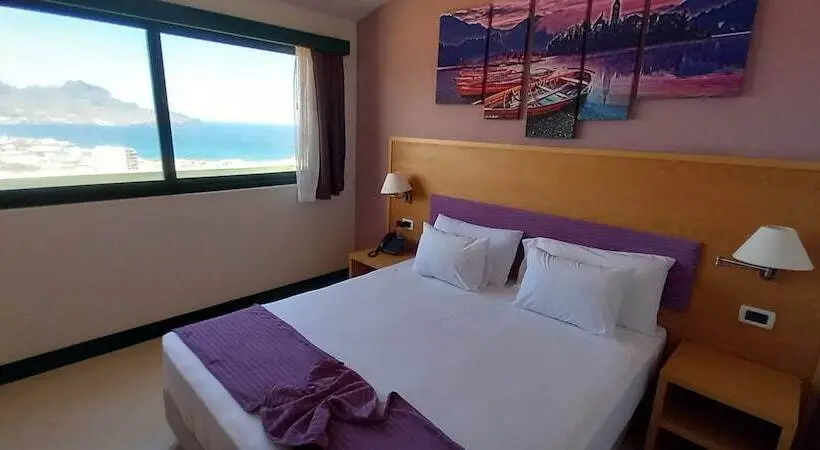 اتاق خانوادگی, Pombas Brancas Resort
