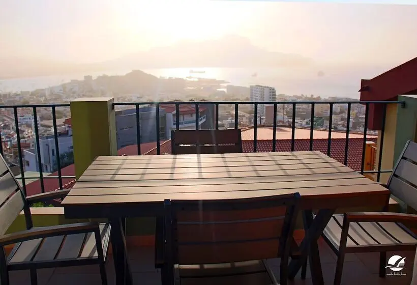 اتاق خانوادگی, Pombas Brancas Resort