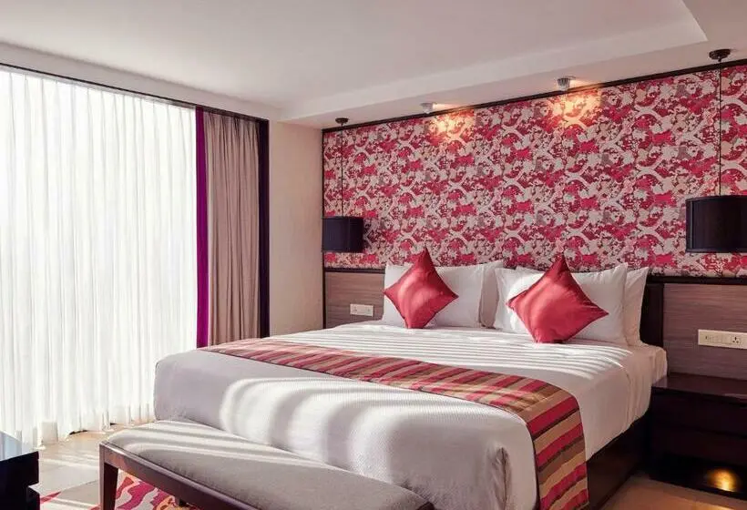 キングサイズベッドのデラックスルーム, Vivanta Kathmandu