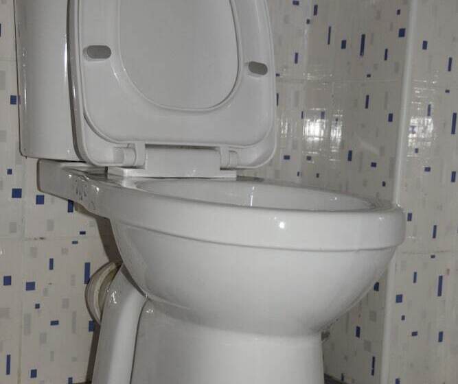 اتاق خانواده اجرایی, Quinten Hotel Kisumu