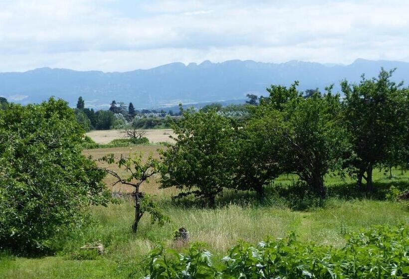 اتاق استاندارد با چشم‌انداز کوهستان, La Ferme De Chaleyre