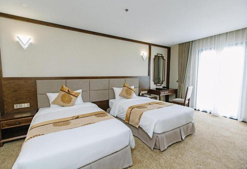 سوییت جونیور با بالکن, Duc Huy Grand