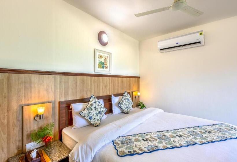 اتاق استاندارد با چشم‌انداز کوهستان, Neer Ganga Resorts