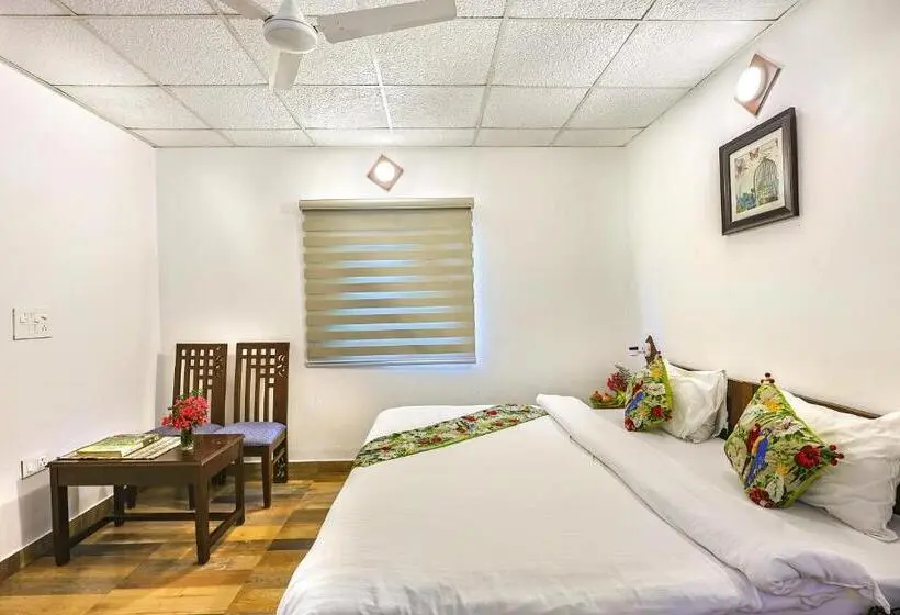 デラックスルーム, Neer Ganga Resorts
