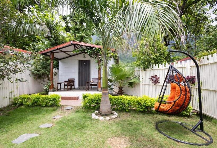 Номер Стандарт Вид на Сад, Neer Ganga Resorts