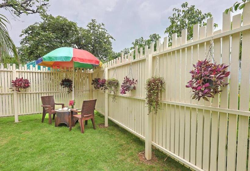 اتاق استاندارد با چشم‌انداز باغ, Neer Ganga Resorts