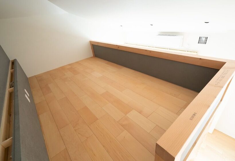 اتاق خانوادگی, Dot Hostel&bar 富士山