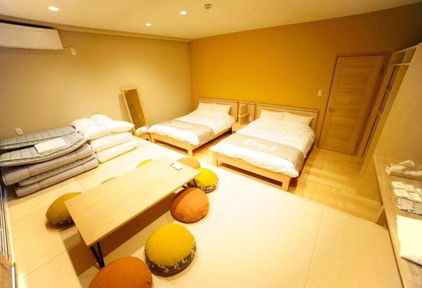 اتاق خانوادگی با سرویس بهداشتی مشترک, Dot Hostel&bar 富士山
