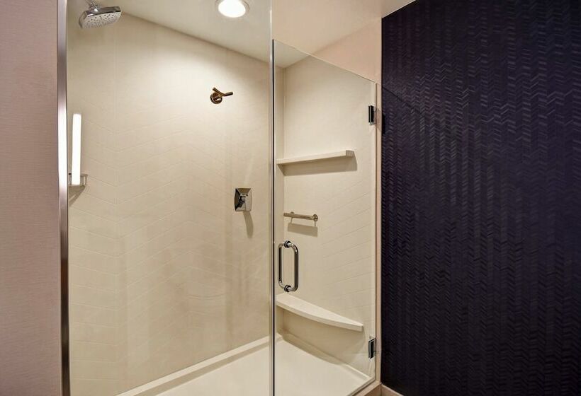 جناح, Fairfield Inn & Suites By Marriott Plymouth