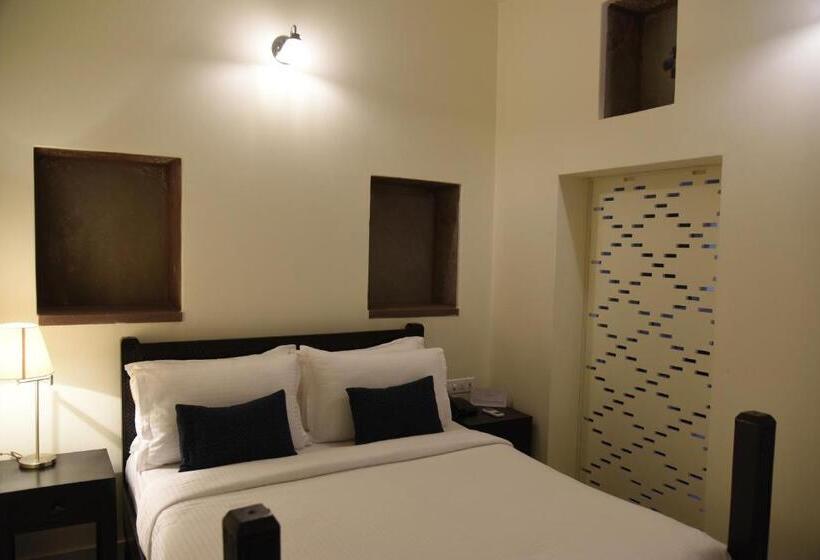 주니어 스위트, Baijoo Niwas