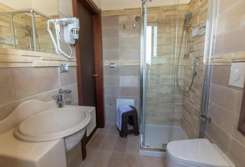 Standard Kolmen Hengen Huone, B&b Dimmito