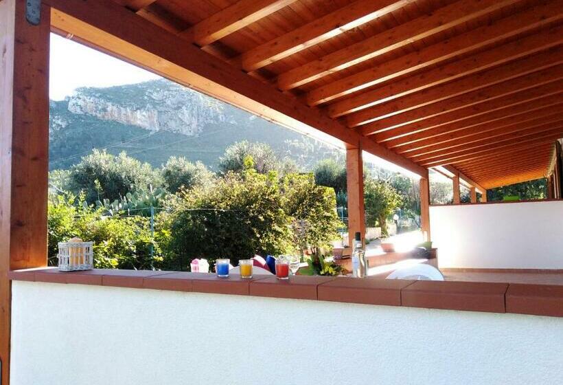 Pokój Rodzinny, Bb Scopello