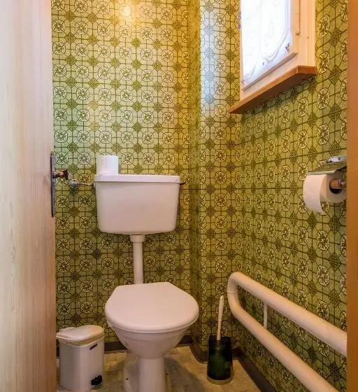 Quarto Estandar Banheiro Compartilhado, First Lodge