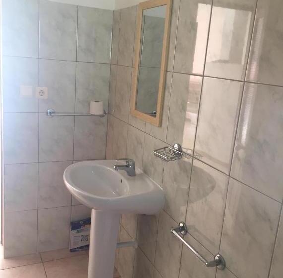 اتاق استاندارد, Bed & Breakfast Regina