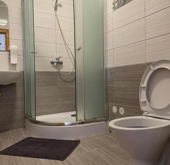 חדר משפתחתי סופריור, Vip Hostel