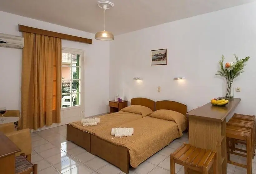 استودیوی استاندارد, Philippos Kassiopi Apartments