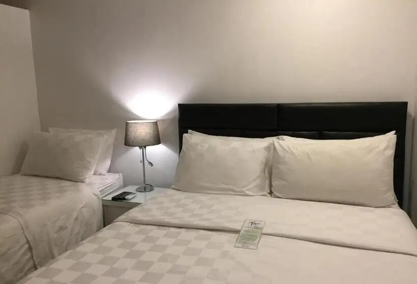 Deluxe Kolmen Hengen Huone, Tely S Bed & Breakfast Iloilo Powered By Cocotel