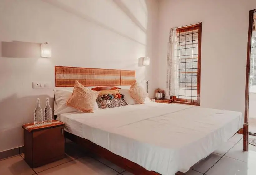 اتاق استاندارد با بالکن و چشم‌انداز دریا, Swasthigriha S Beach Homestay, Cherai