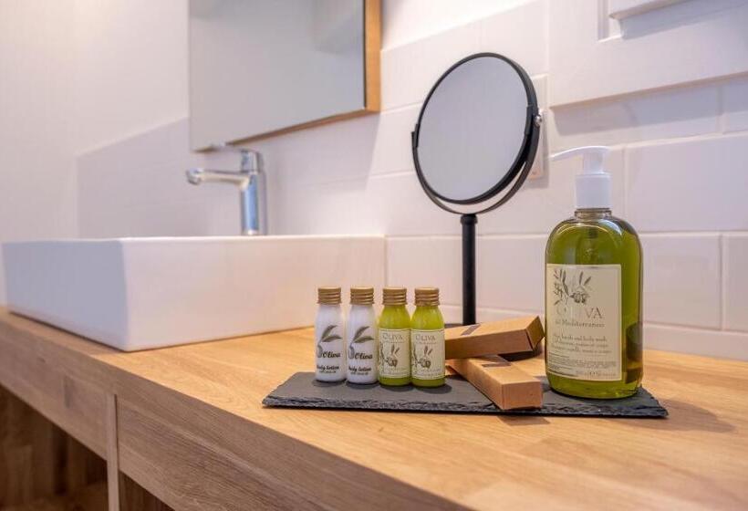 غرفة قياسية, M  27