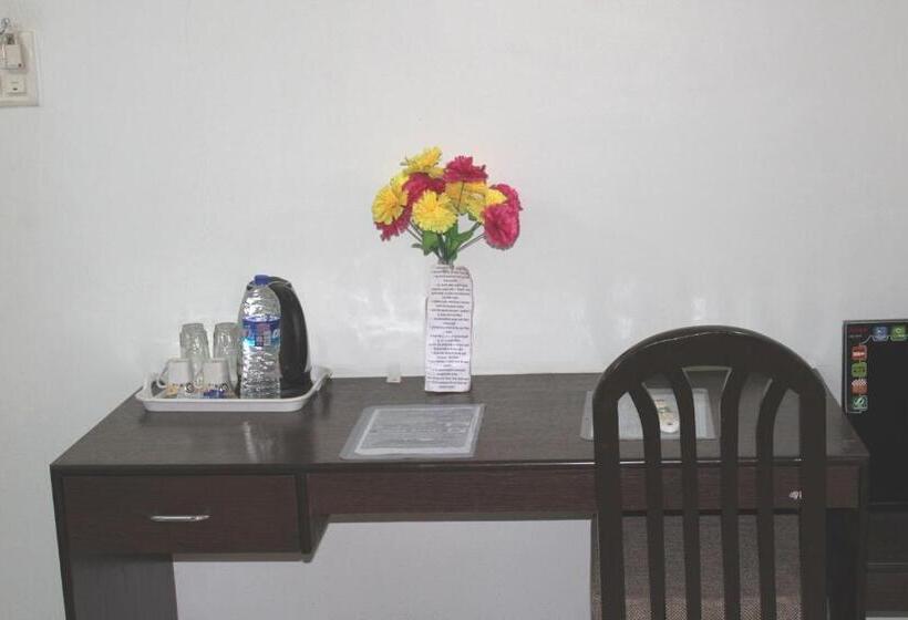 חדר סטנדרט לארבעה, P P Motel