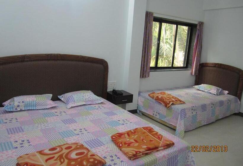 חדר סטנדרט לארבעה, P P Motel