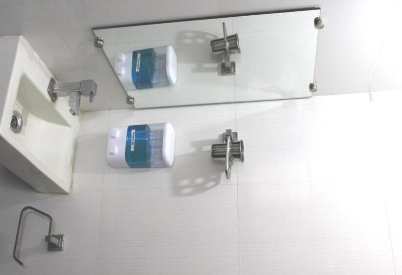 חדר משפחתי דלוקס, P P Motel