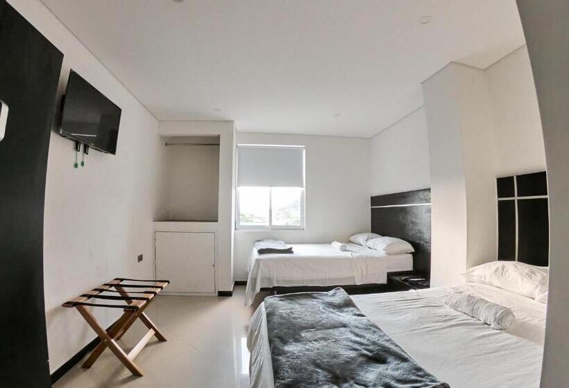 غرفة قياسية ثلاثية, La Esperanza