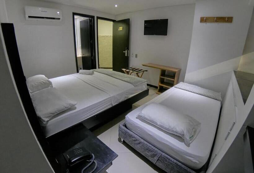 غرفة قياسية ثلاثية, La Esperanza