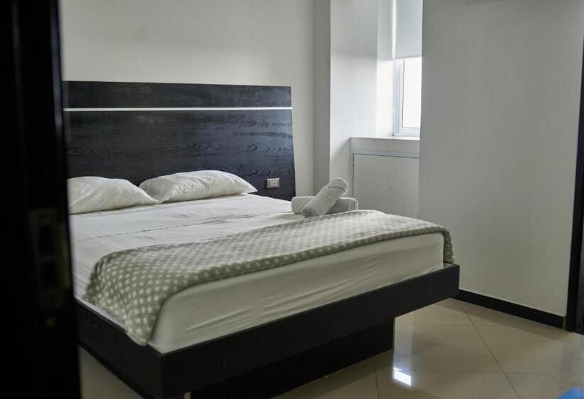 غرفة قياسية, La Esperanza