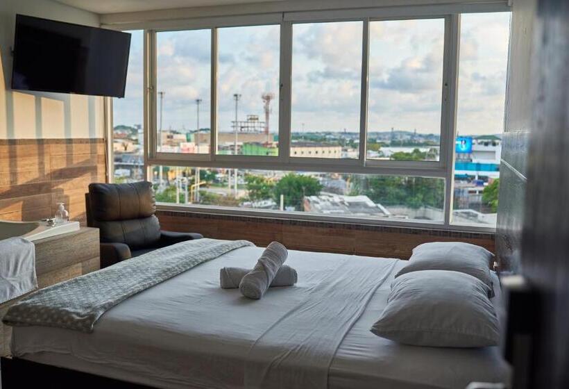 جناح مزود بجاكوزى, La Esperanza