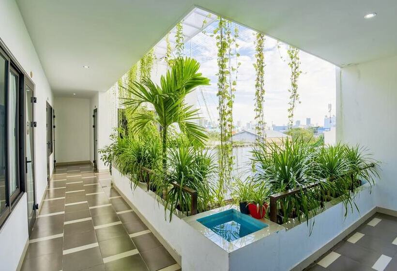 اتاق استاندارد سه نفره, Annie Danang Hotel & Apartment