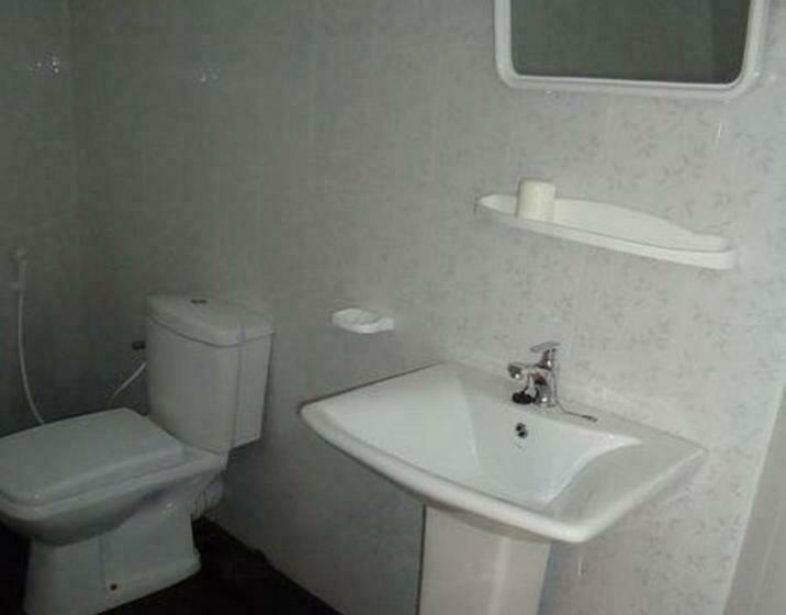 オーシャンビューデラックスルーム, The Finz