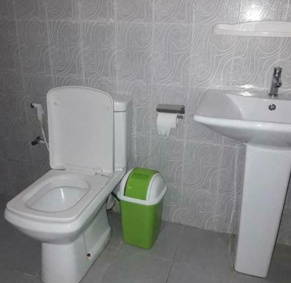 オーシャンビューデラックスルーム, The Finz