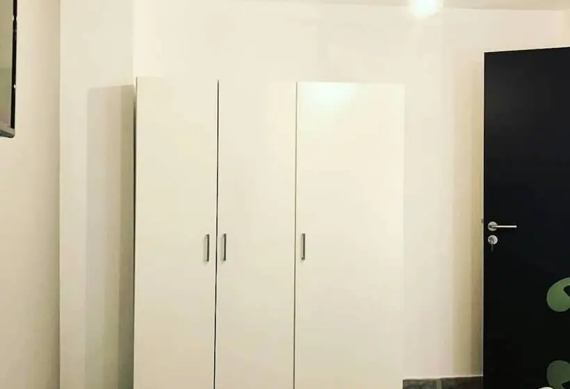 اتاق استاندارد با سرویس بهداشتی مشترک, Secret Spot Hostel