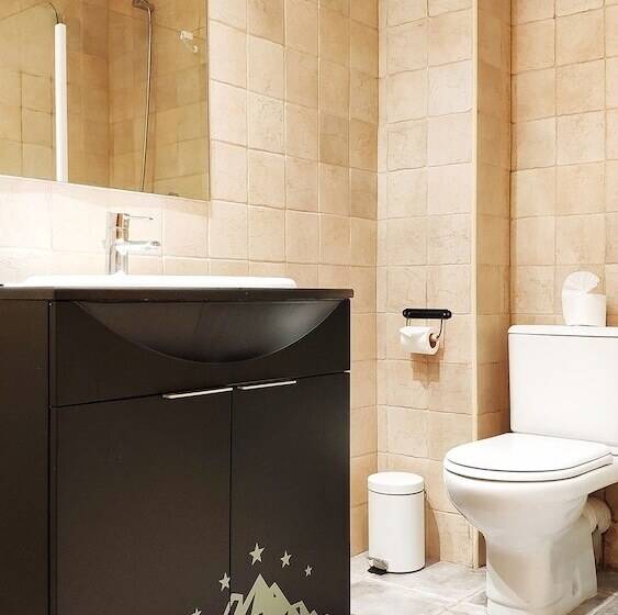 اتاق استاندارد, Secret Spot Hostel