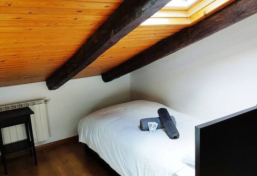 تختخواب در اتاق مشترک, Secret Spot Hostel