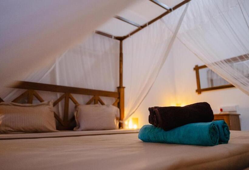 غرفة قياسية مطلّة علي الحديقة, The Jungle View