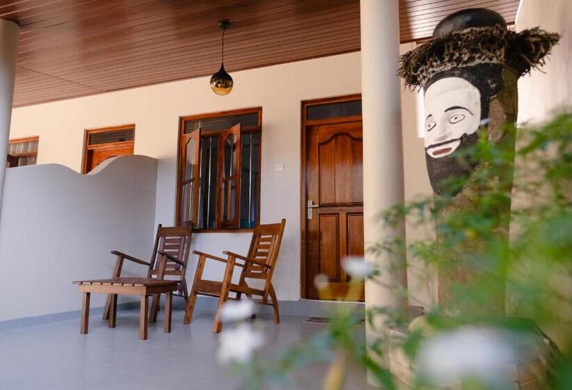 غرفة قياسية, The Jungle View