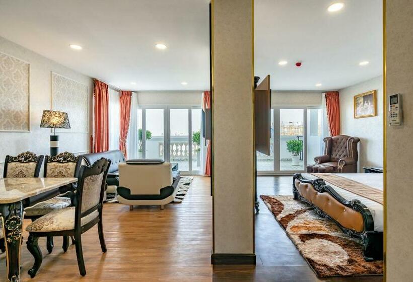 سوئیت پرزیدنت, Emerald Central