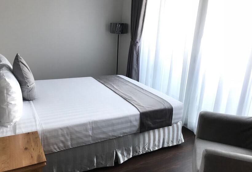 آپارتمان 2 خوابه, Emerald Central